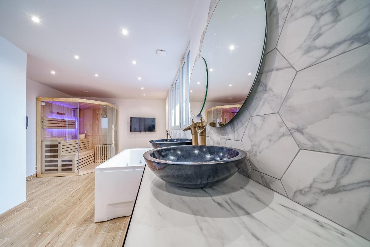 L'Evasion - Sauna Jacuzzi Cinema ตูร์ ภายนอก รูปภาพ