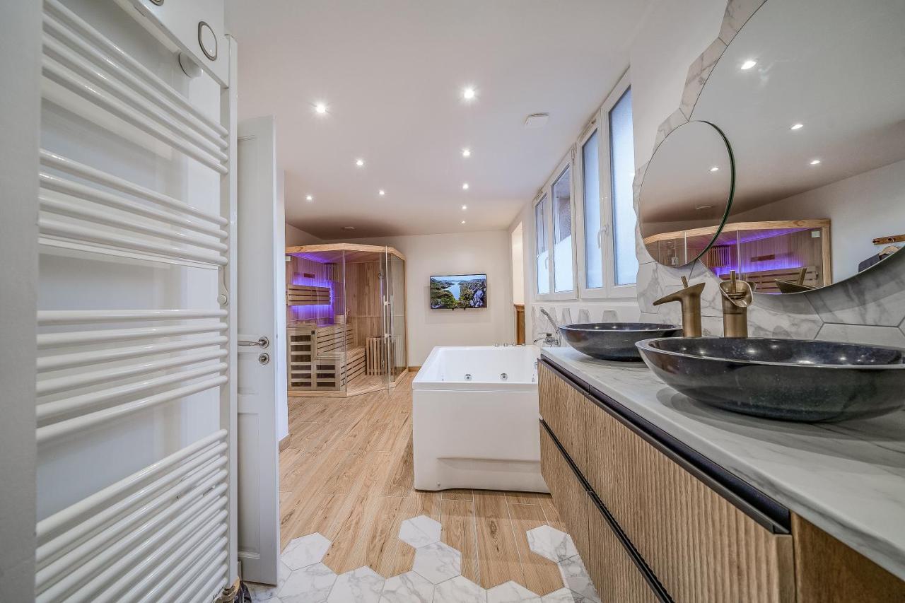 L'Evasion - Sauna Jacuzzi Cinema ตูร์ ภายนอก รูปภาพ