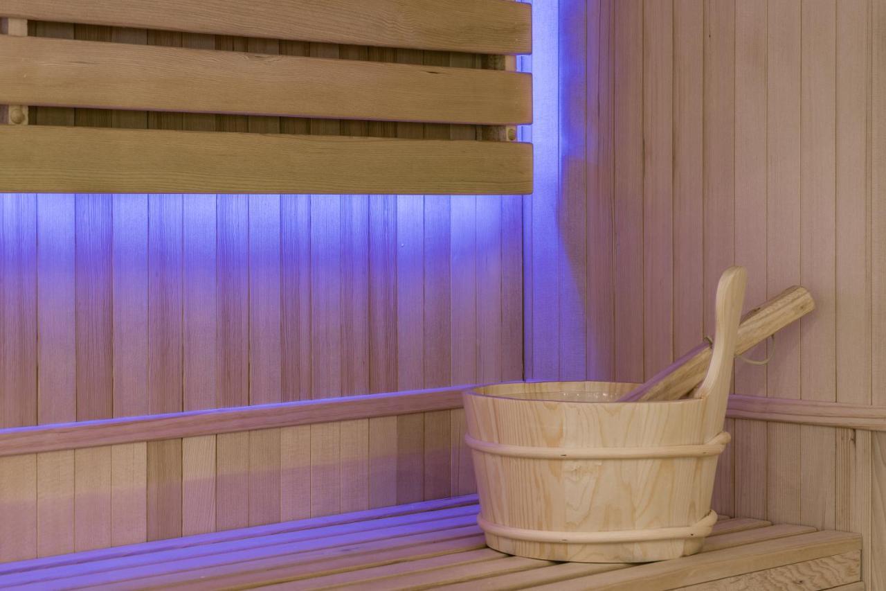 L'Evasion - Sauna Jacuzzi Cinema ตูร์ ภายนอก รูปภาพ