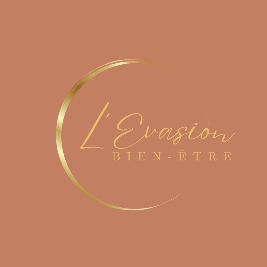 L'Evasion - Sauna Jacuzzi Cinema ตูร์ ภายนอก รูปภาพ